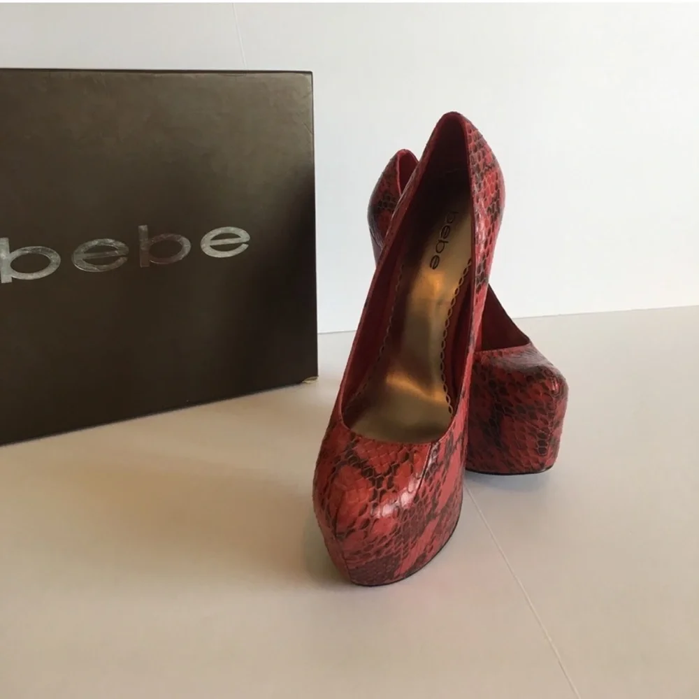 NIB BEBE KHLOE RARE EXOTIC PYTHON!! Red High Heel Pumps Size 8 - Picture 5 of 7